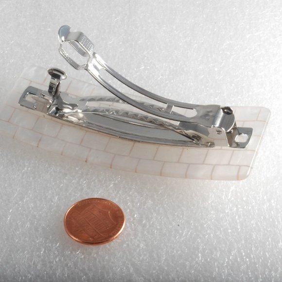 Bella Luxe Pearlized Plastic Hair Barrette Rectangle Rhinestone New on Card - Picture 4 of 4